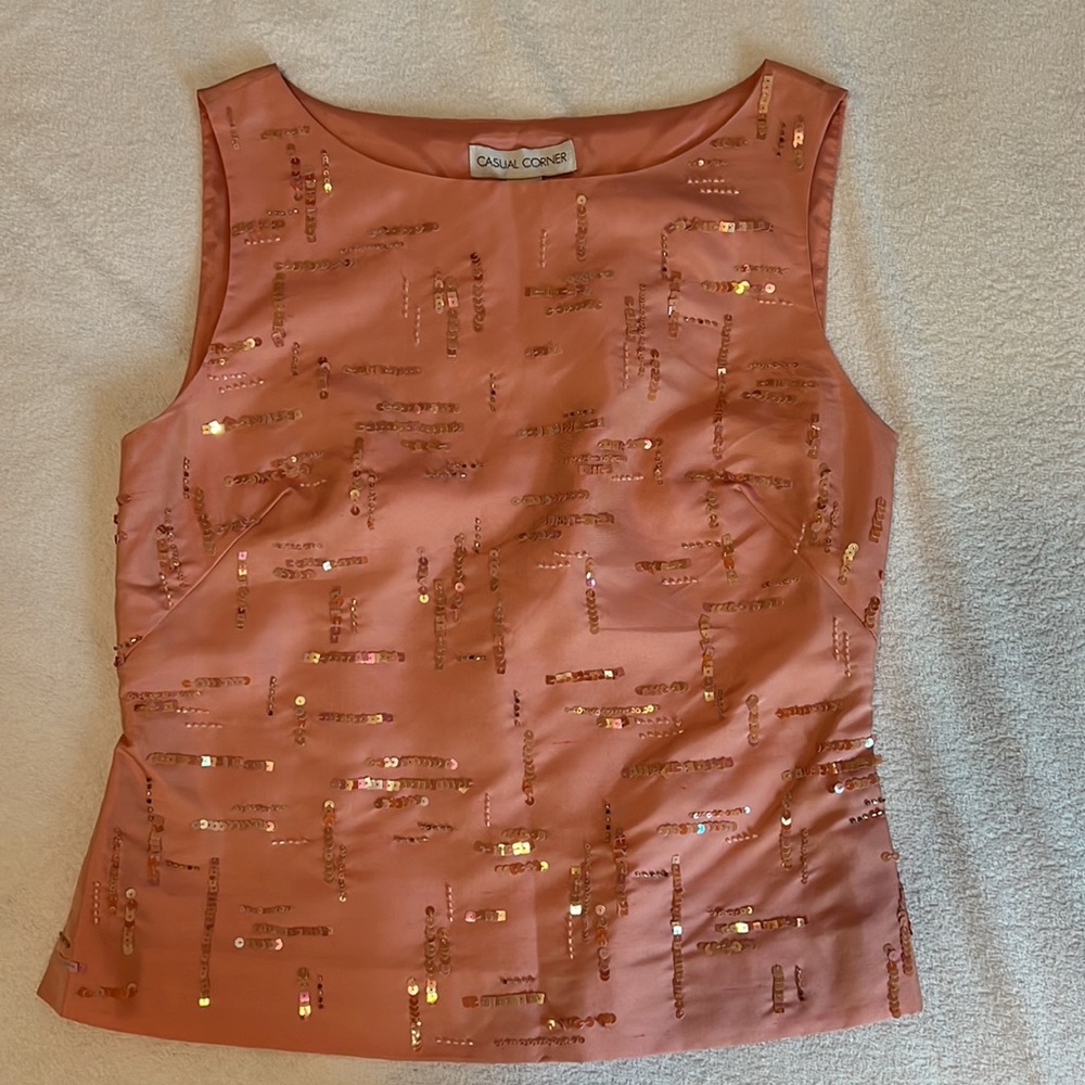 Casual Corner Silk pant suit with two sleeveless tops - Picture 2 of 16